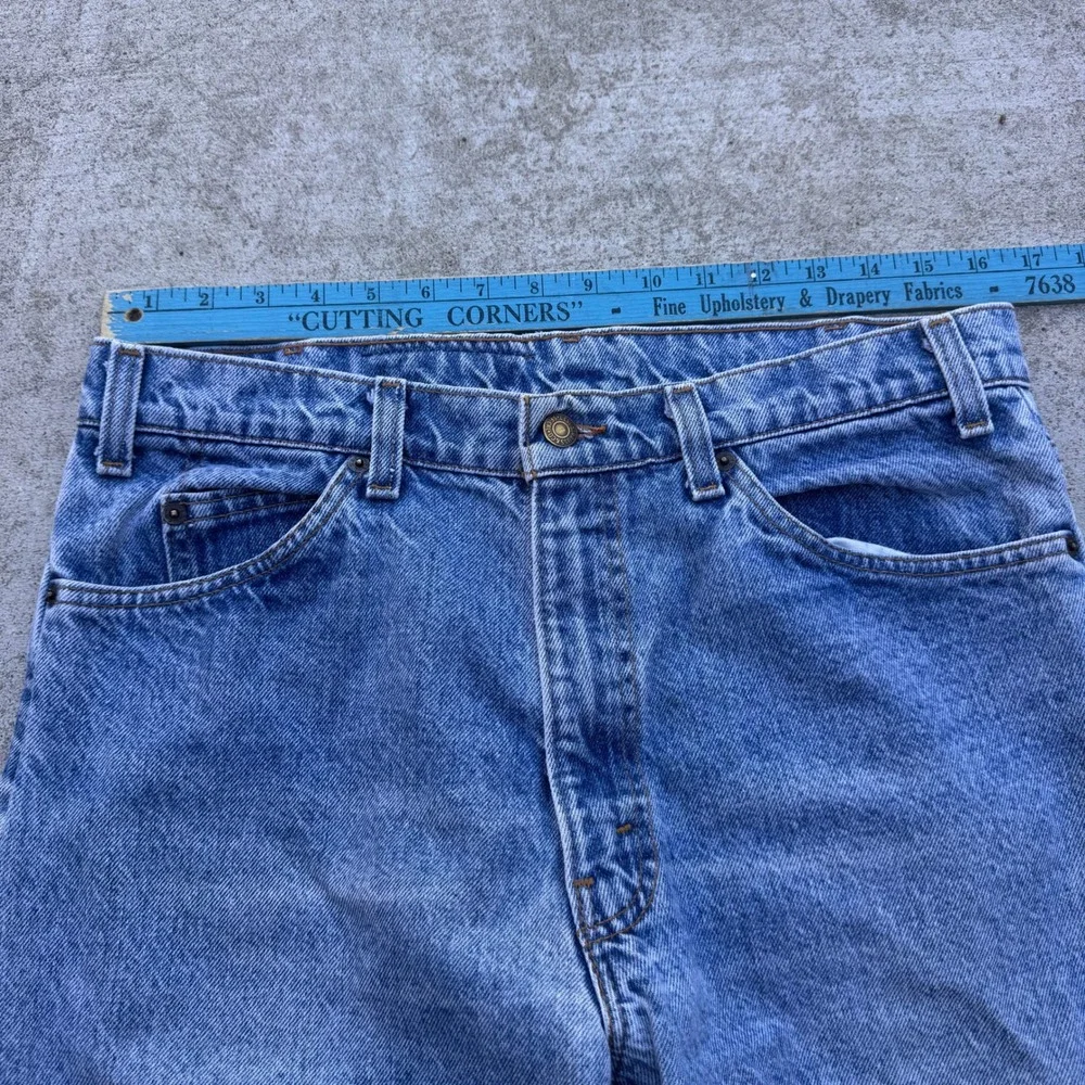 Levis 540 Relaxed Fit Jeans Mens 33x29 Medium Wash Vintage 90s Made in USA Brown